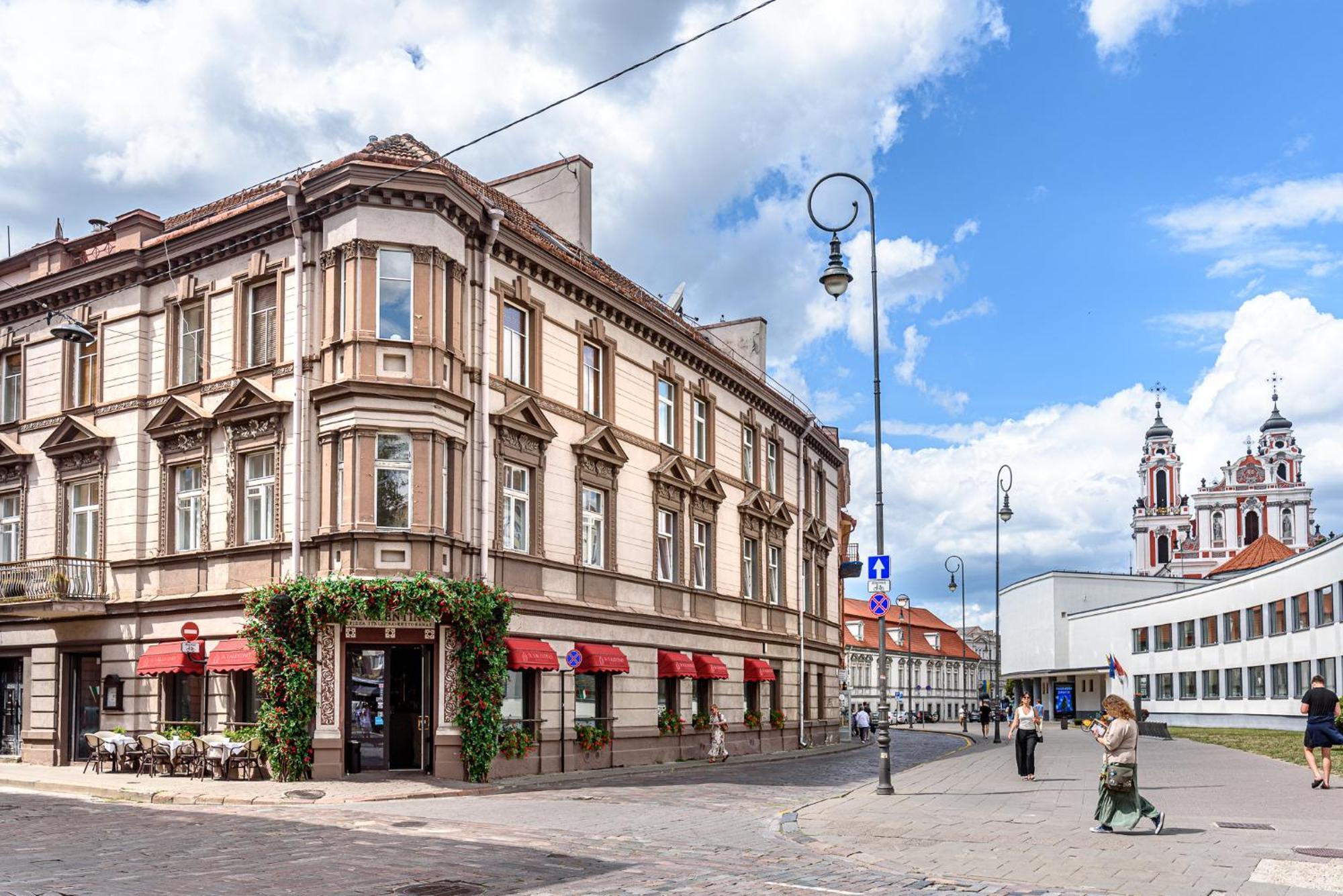 Jacuzzi Apartments X Free Parking X Self Check-In 24X7 By H&H VNO Kültér fotó